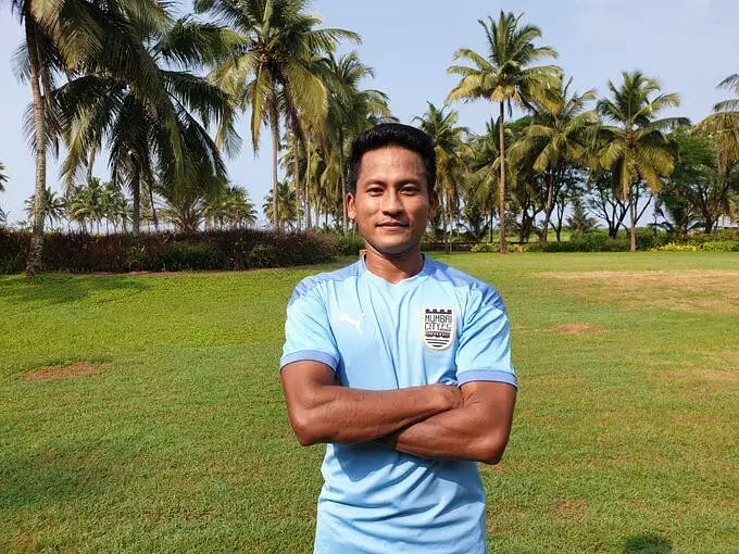 Mumbai City FC signs Manipur’s Tondonba Singh