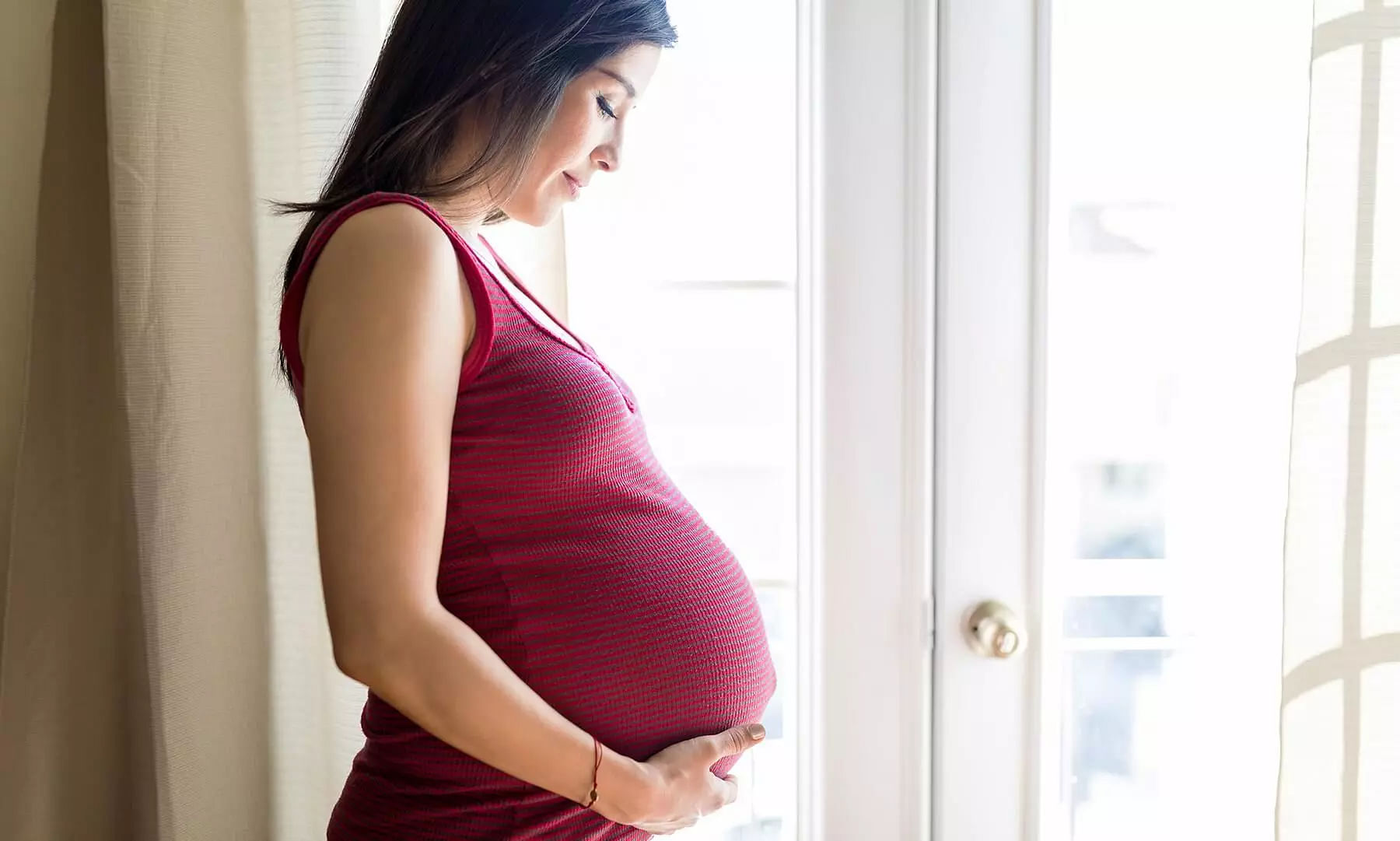 Are you pregnant? Check out some tips to survive pregnancy in winters