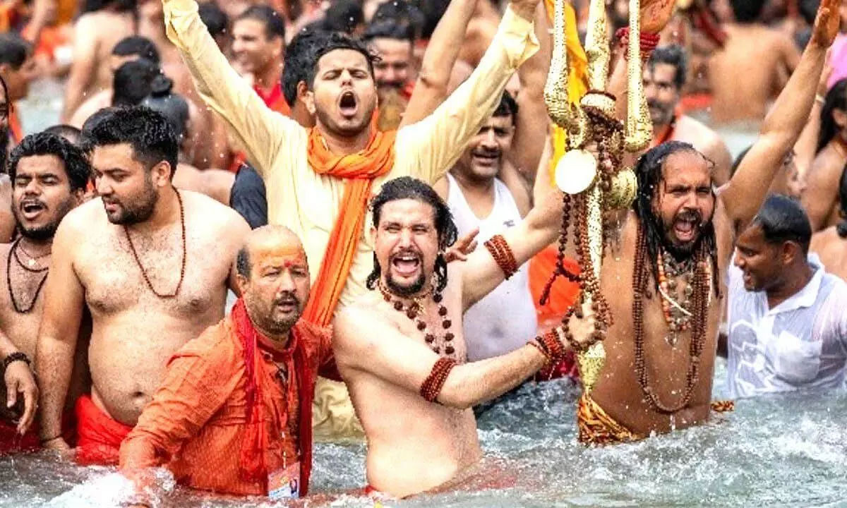 Uttrakhands Haridwar Imposes Corona Curfew After Kumbh Melas Final Shahi Snan