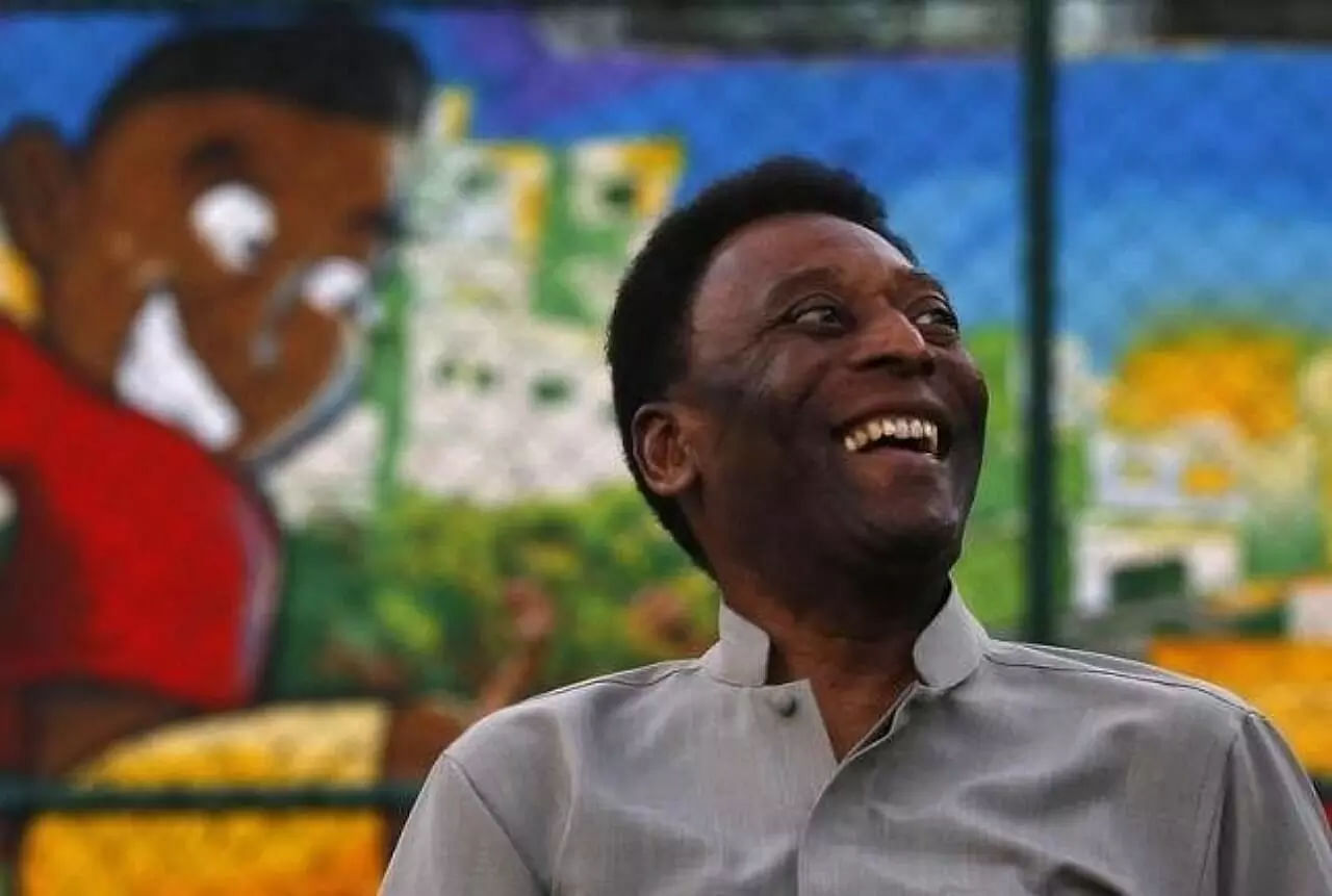 Pele asks not to compare  his son, grandson to him