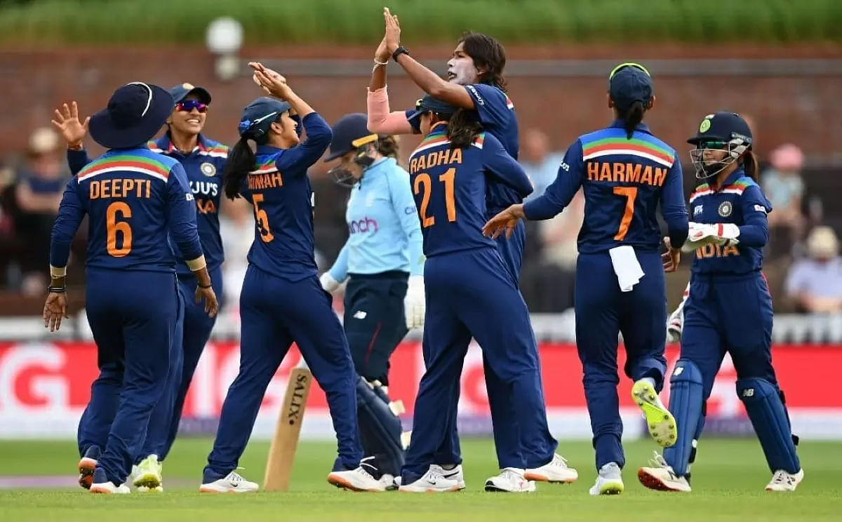 India to fight for pride against England