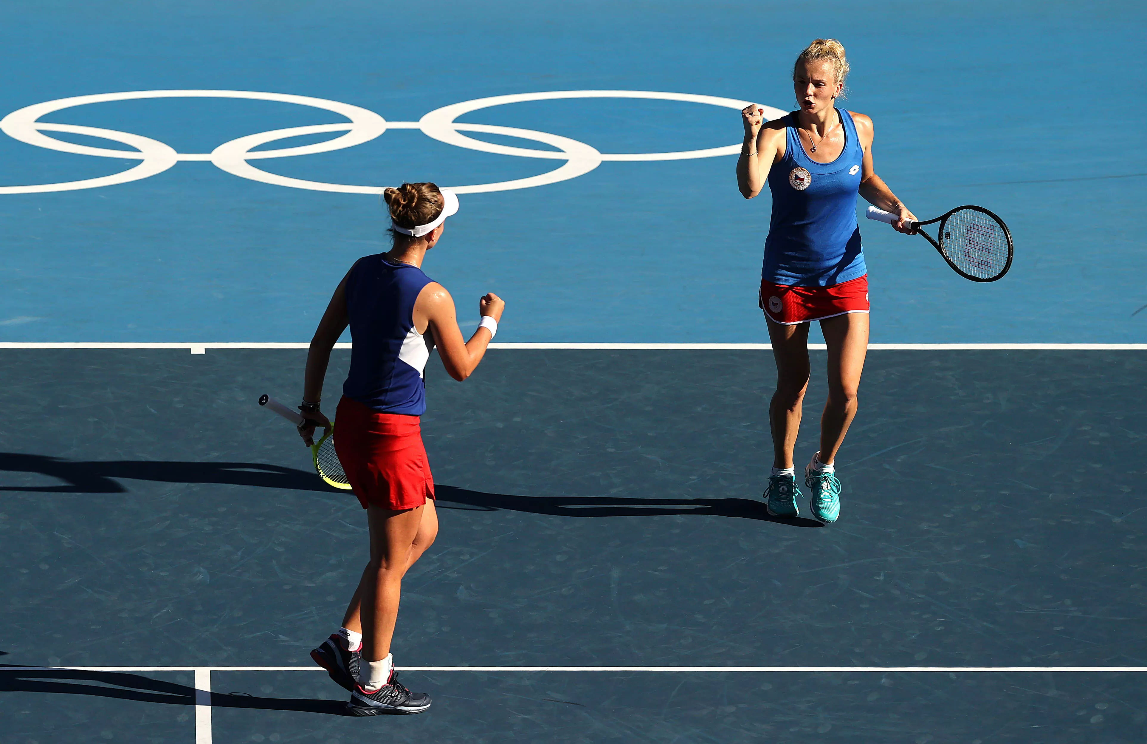 Barbora-Katerina clinch womens doubles gold