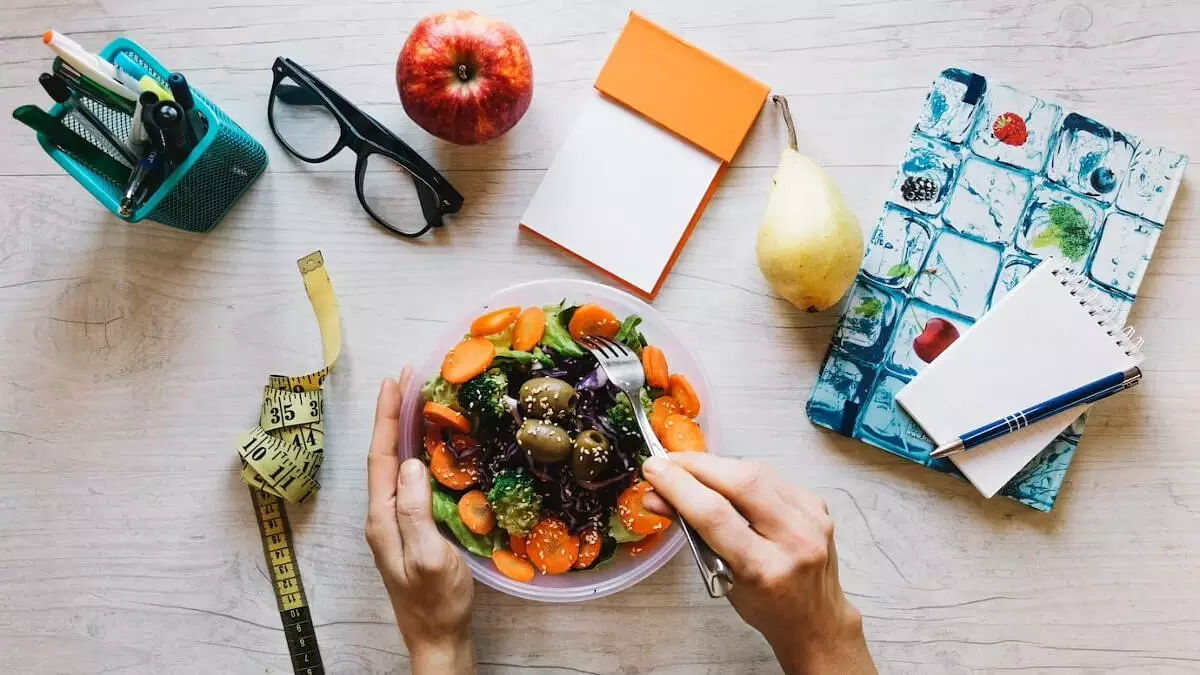 10 behavioural hacks for mindful eating