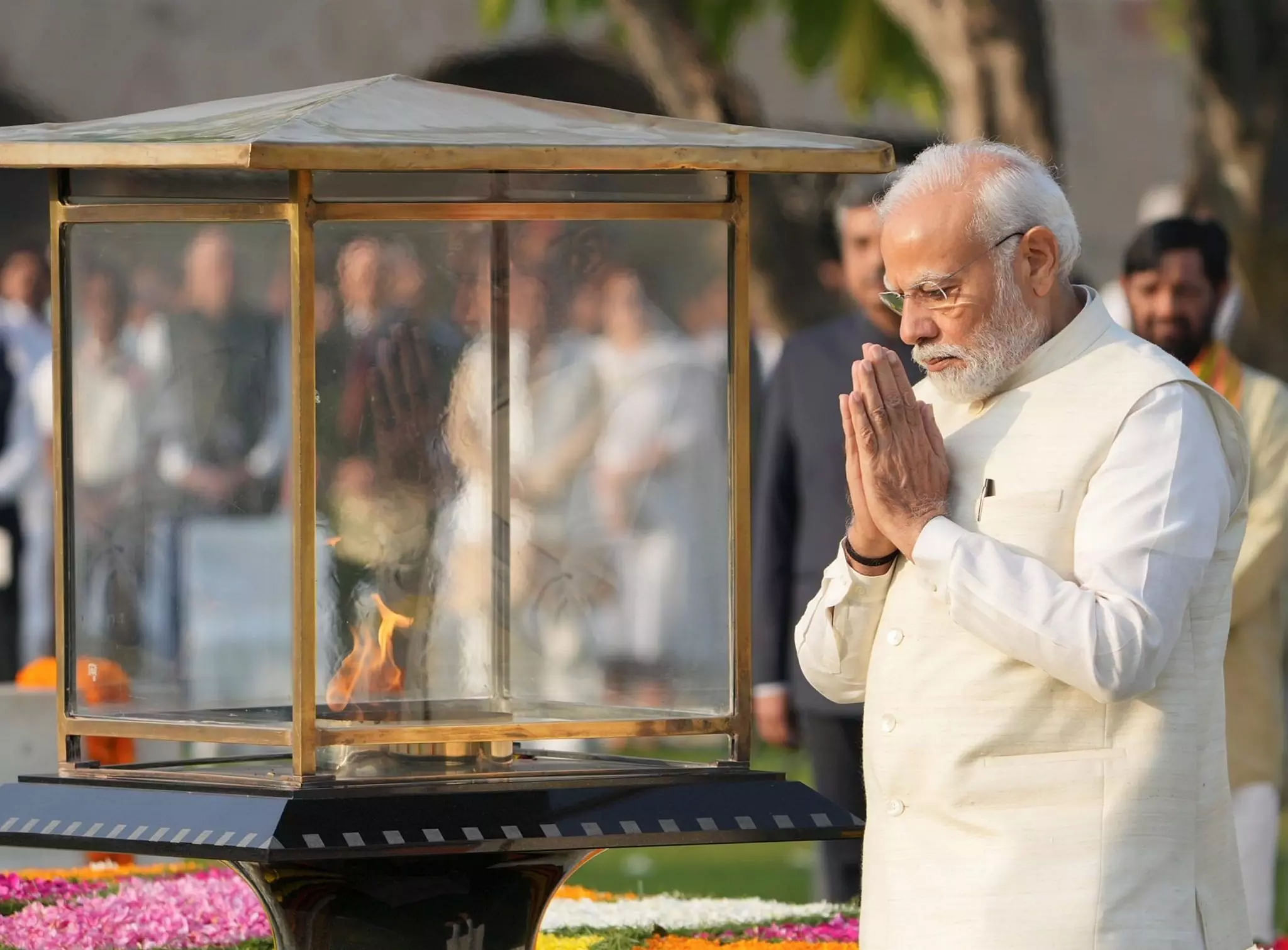 New Delhi: PM Modi Pays Tribute to Gandhi and Shastri on Their Birth Anniversary